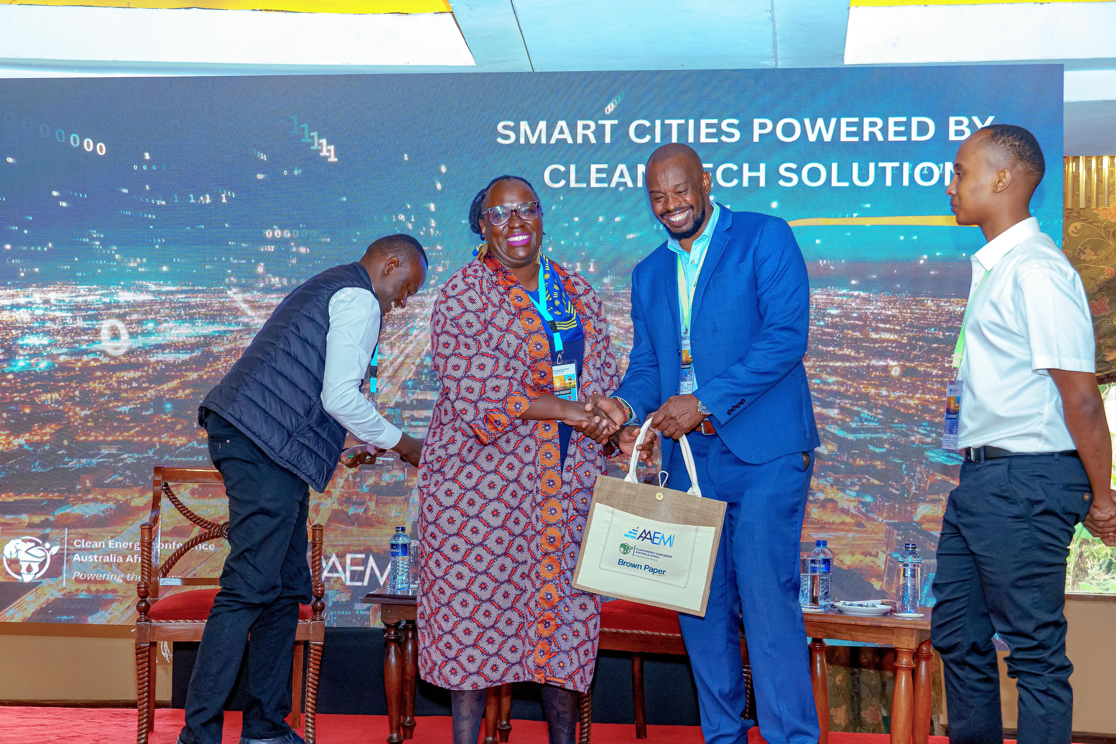 Award ceremony moment at the energy conference